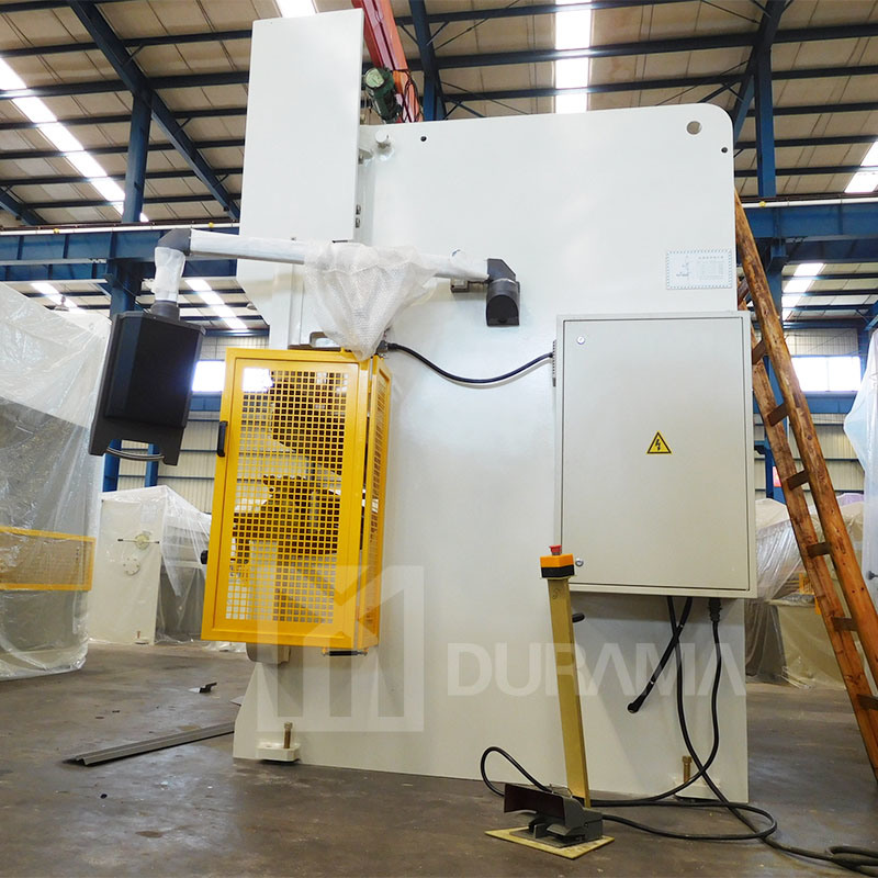 Máquina plegadora hidráulica DRPK-20032 con CNC ESTUN E210